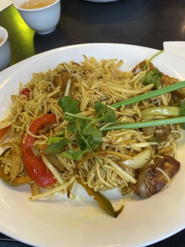 Nouilles de Riz Sautées Avec Tofu